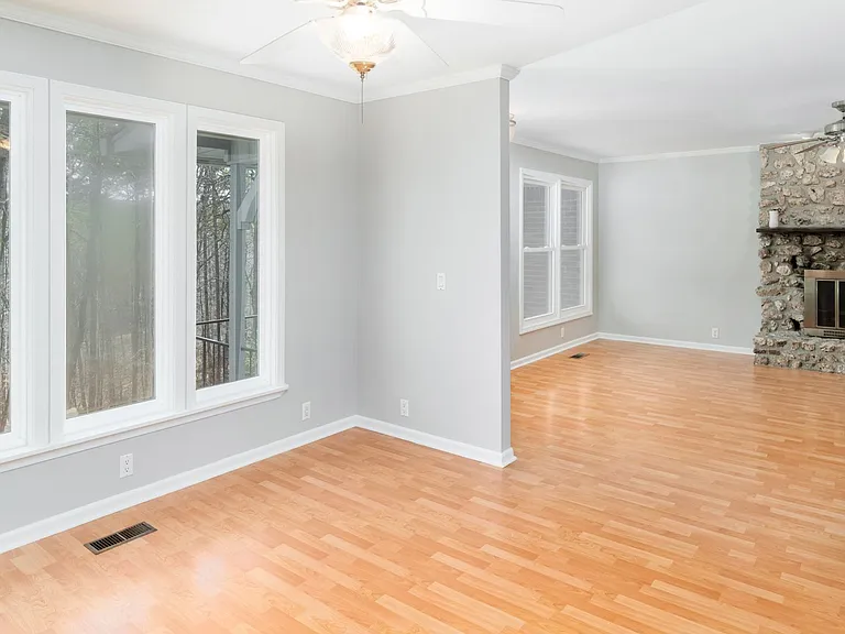 16 Malaga Cir — Photo 13