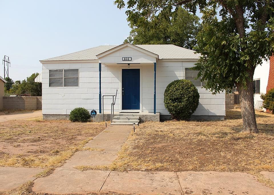 1st image of 808 W 22nd St