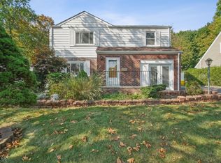 968 E Lawn Dr, Teaneck, NJ 07666