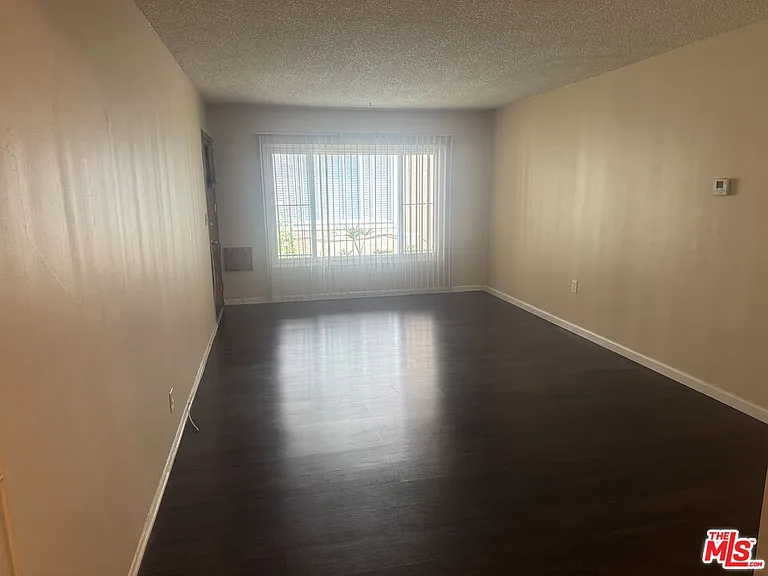 10432 Crenshaw Blvd — Photo 6