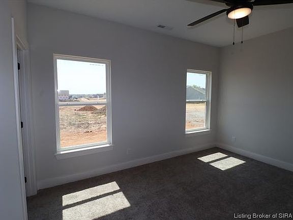 3rd image of 1254 Parkland Trl