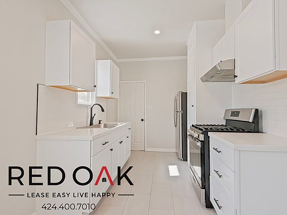 2nd image of 241 S Kenmore Ave #241