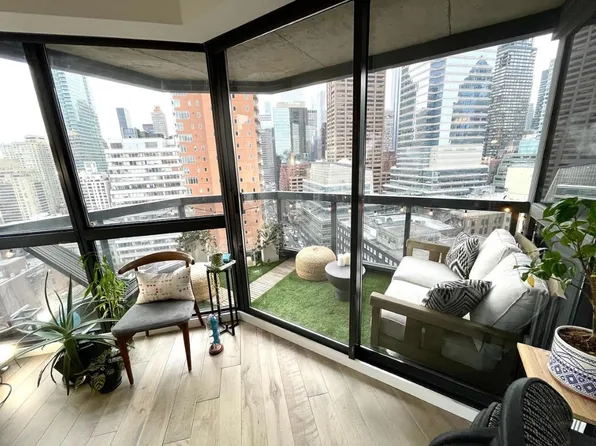 200 East 61st Street image 7 of 16