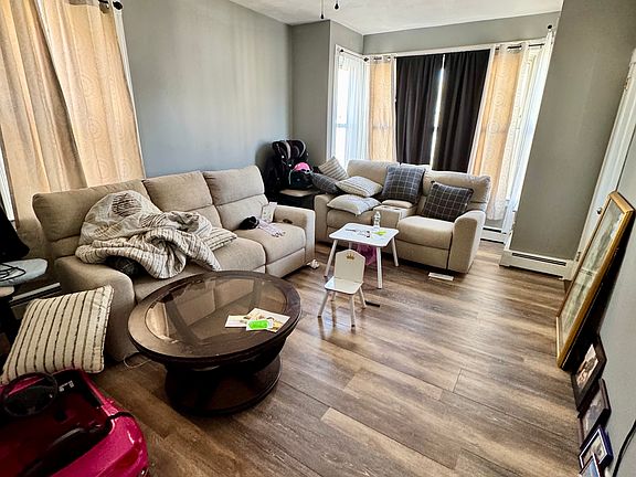 3rd image of 103 Vandewater St Floor 2