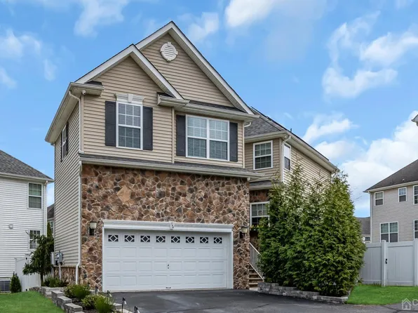 280 Morning Glory Dr, Monroe Township, NJ 08831