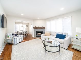 11 Hansen Pl, Wayne, NJ 07470