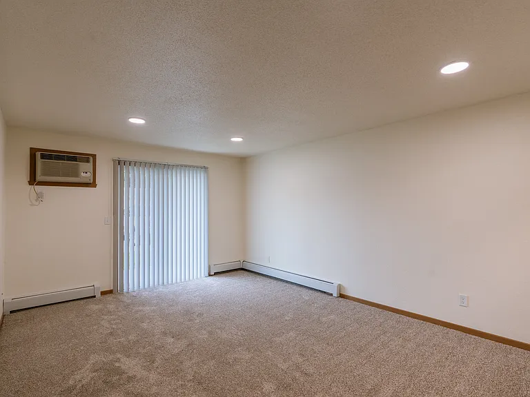 Grandview I — Photo 9