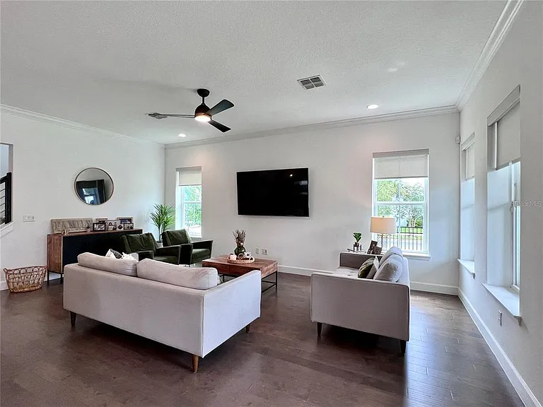 7002 Arnoldson St — Photo 11