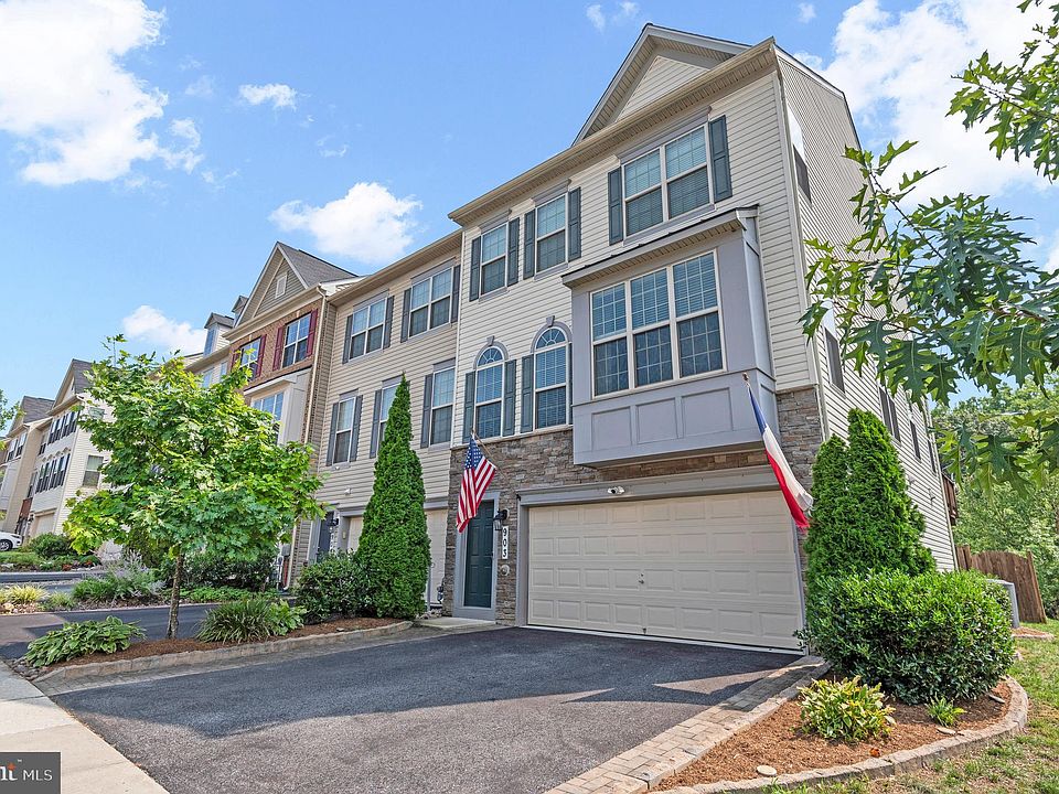 1st image of 903 Whitstable Blvd