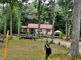 6 Knotty Oak Ln, Coventry, RI 02816