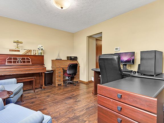 3rd image of 4277 Camden Passage Dr