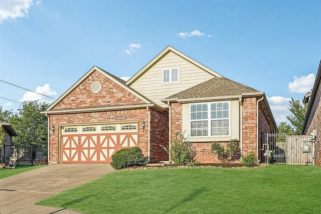 3 bed, 1683 sqft, $1,895 — Photo 2