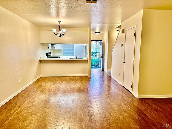 2nd image of 403 Eastgate Lane