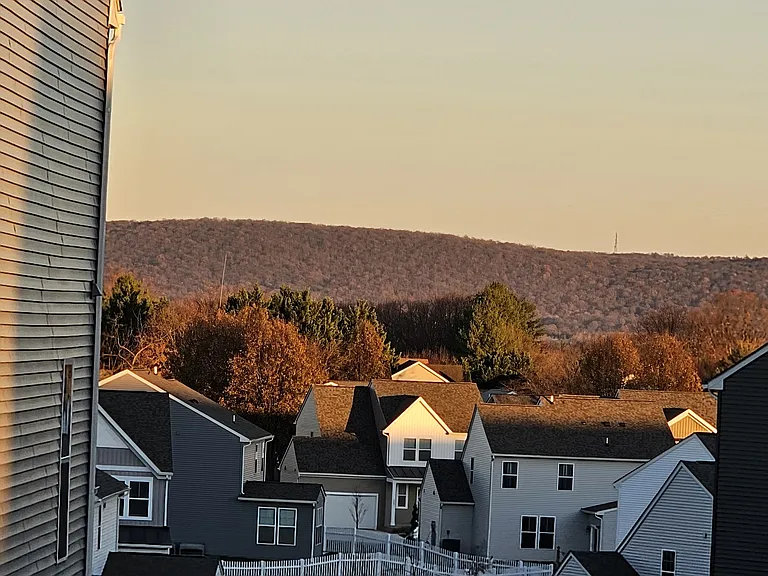 Enjoy a Beautiful Sunrise and sunset from the deck