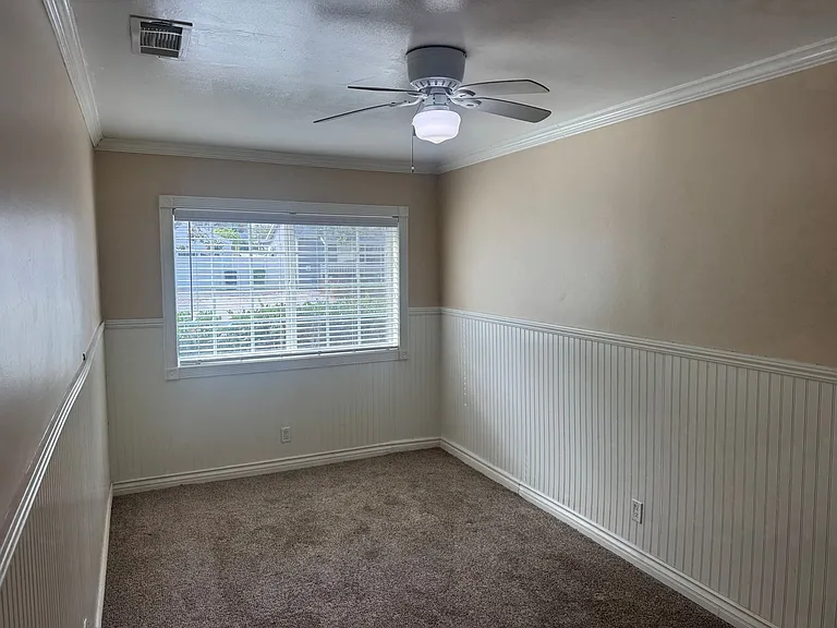 7925 Reading Ave — Photo 9
