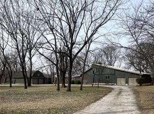 424 S 1st St, Humboldt, KS 66748