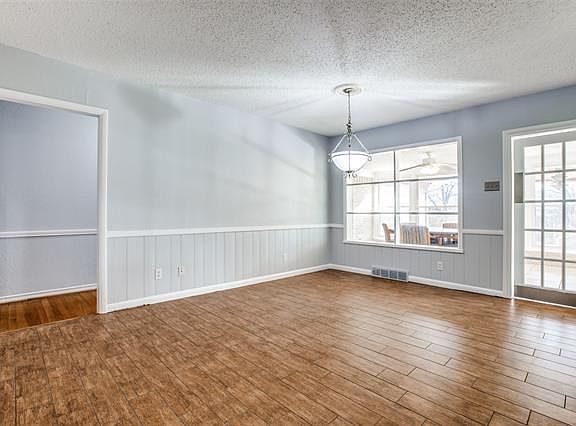 5th image of 11028 Erhard Dr