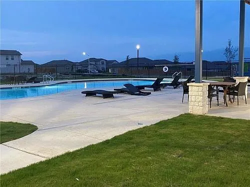 312 Sonterra Dr — Photo 34
