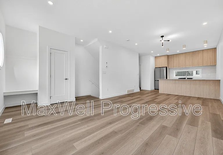 13516 115th Ave NW #18 — Photo 9