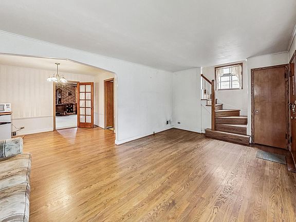 4th image of 7437 W Carmen Ave