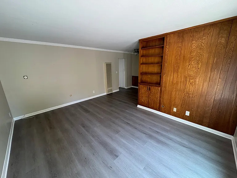 4452 Louisiana St #8 — Photo 2