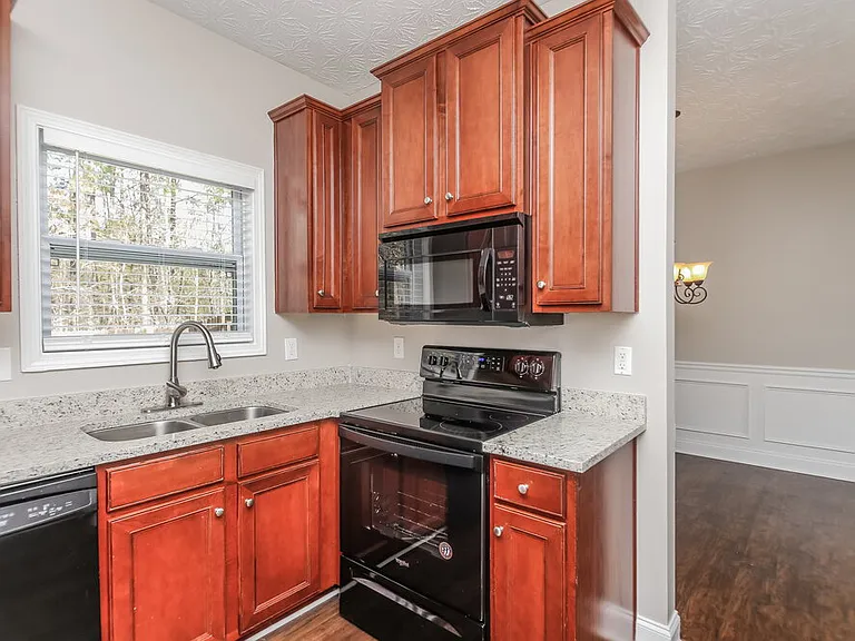 82 Westridge Cir — Photo 8