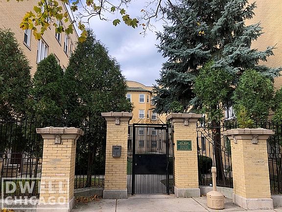 5th image of 6526 N Lakewood Ave #6530-9
