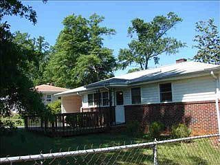 1st image of 1021 Woodvale Dr