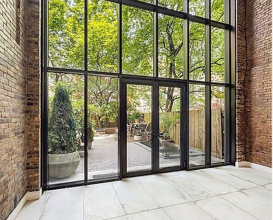 5th image of 143 W 94th St
