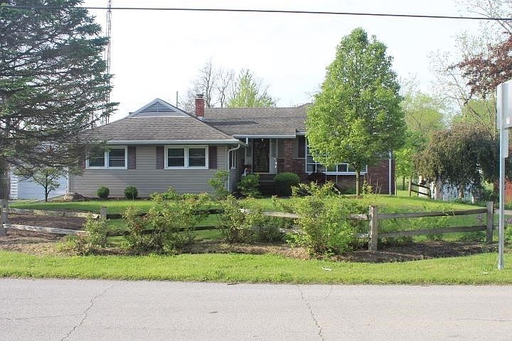 1st image of 203 W Blackford Ave
