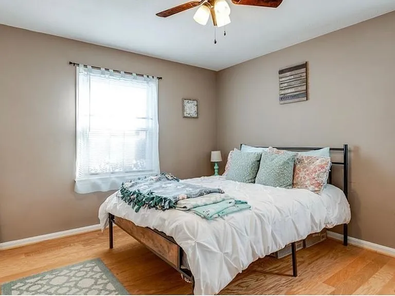 7054 Oakwood Rd — Photo 10