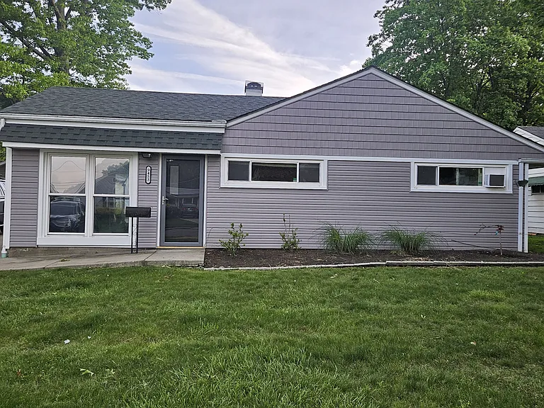 9453 Manorford Dr — Photo 1