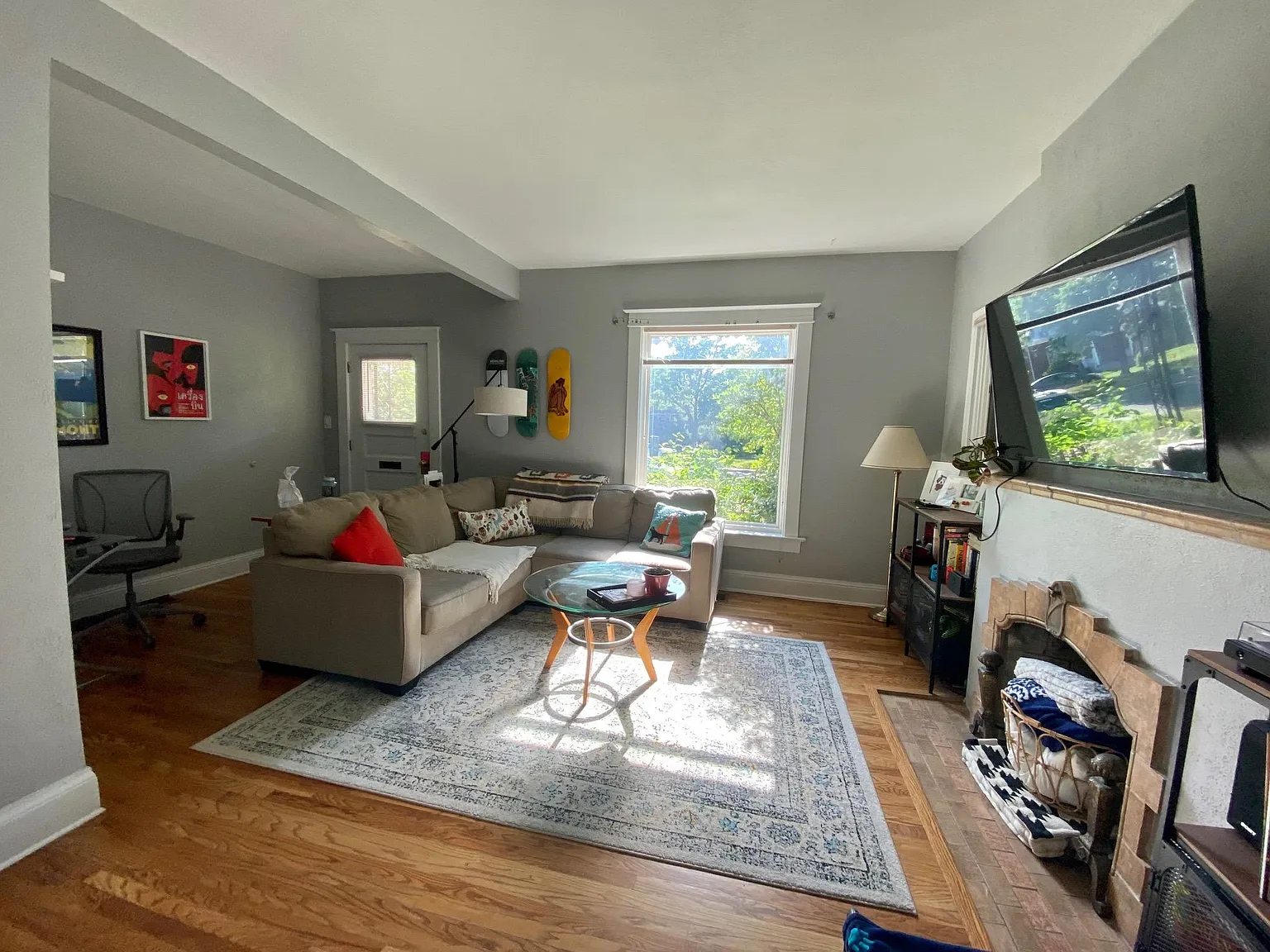 1 bed, 1100 sqft, $2,300 — Photo 4