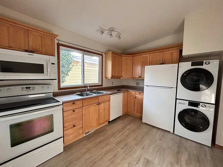 4530 Shannon Dr #A — Photo 3