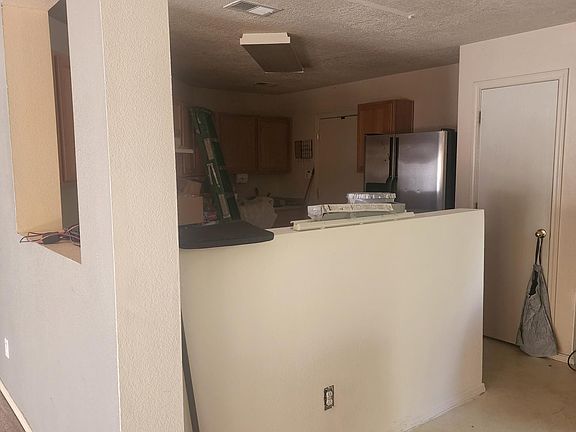 3rd image of 531 Cole Springs Dr SW