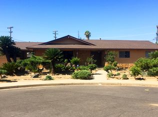 1320 E Akers Way, Dinuba, CA 93618