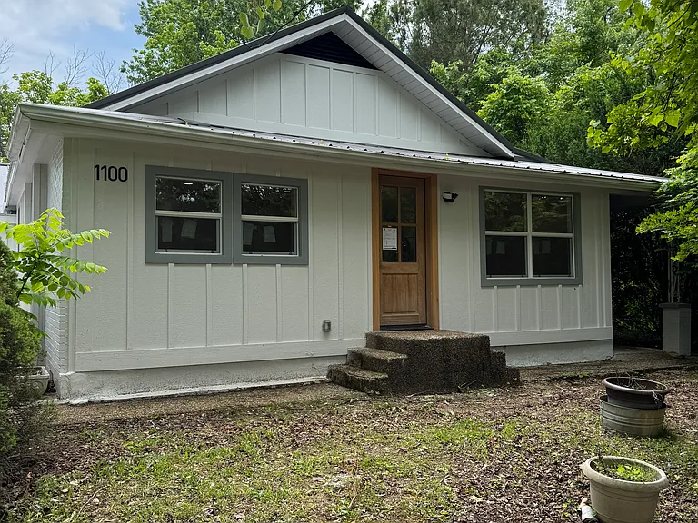 1100 E 8th Ave — Photo 1