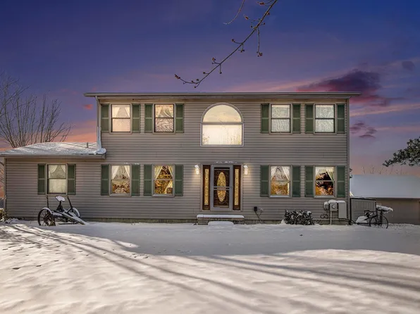 12799 Sullivan Rd, Emmett, MI 48022