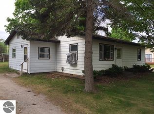 507 Lincoln St, Kalkaska, MI
