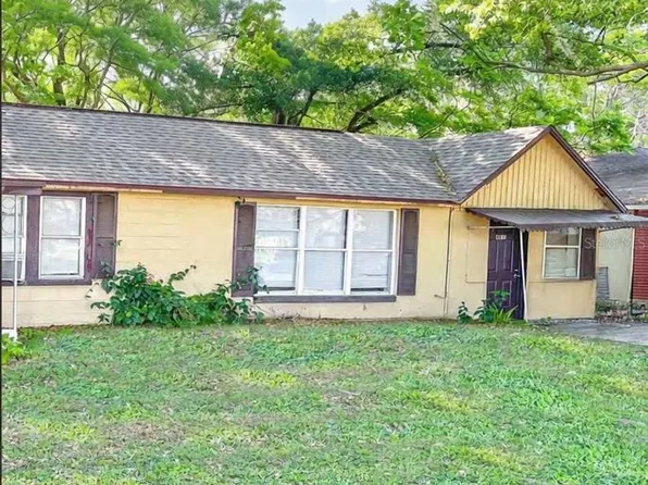4823 9th St, Zephyrhills, FL 33542