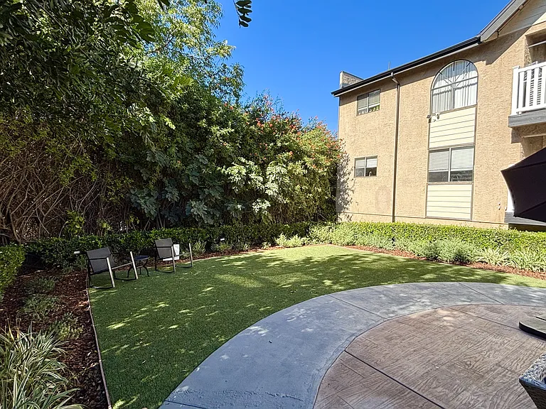 Almansor Villa Apartments — Photo 7