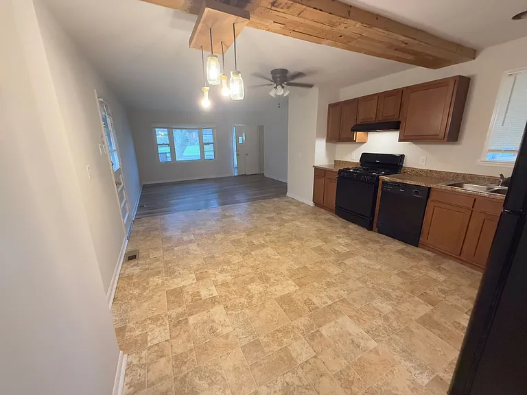 321 Purdue Pl — Photo 13