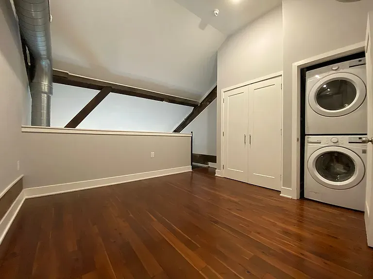 1027 S 4th St #30 — Photo 9