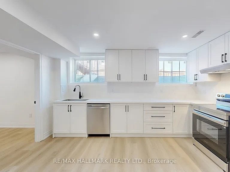 534 Coronation Rd #BASEMENT — Photo 10