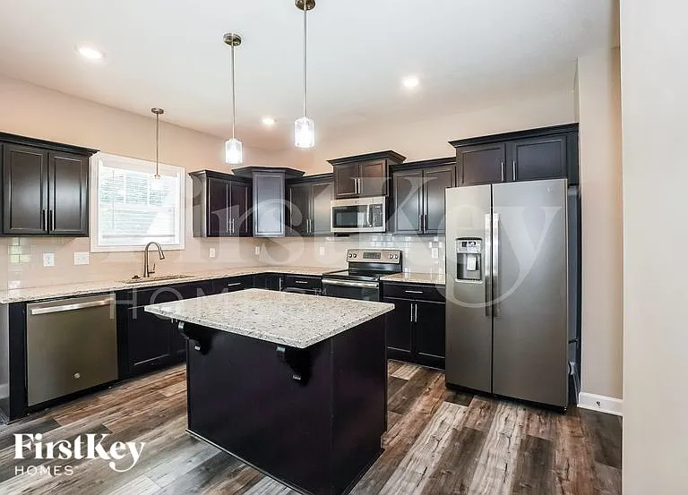 1679 Ellie Piper Cir — Photo 6