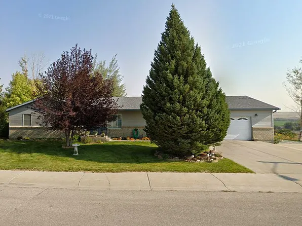 396 Williams Way, Glenrock, WY 82637