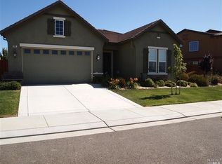 916 Lancaster St, Vacaville, CA 95687