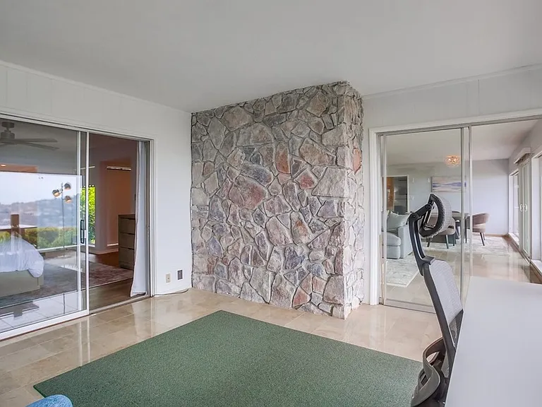 8302 Prestwick Dr — Photo 50