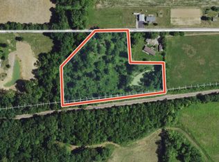 20371 Sunny Acres Rd, Petersburg, IL 62675