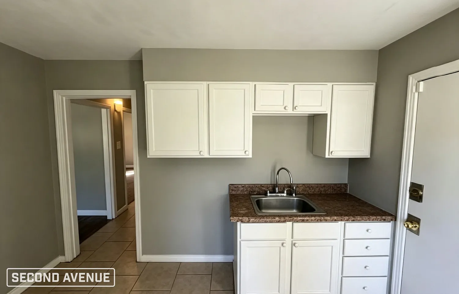 2 bed, 1.0 bath, 768 sqft, $848 — Photo 4